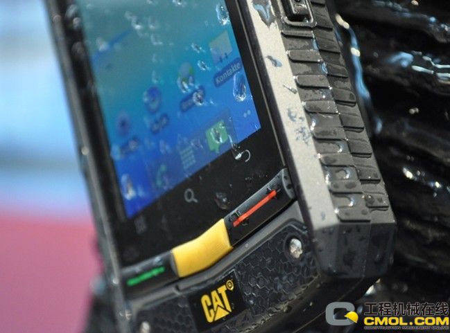 卡特彼勒的cat b10三防智能手机像极了诺基亚