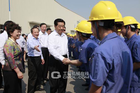 全国政协主席贾庆林视察徐工