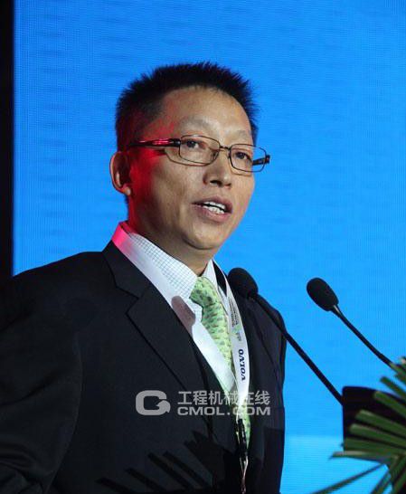 中国工程机械工业协会代理商工作委员会轮值会长 黄宁