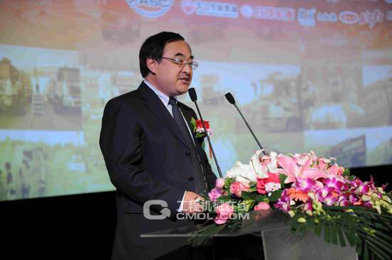 陕西重汽副总经理兼销售公司总经理周银朝讲话