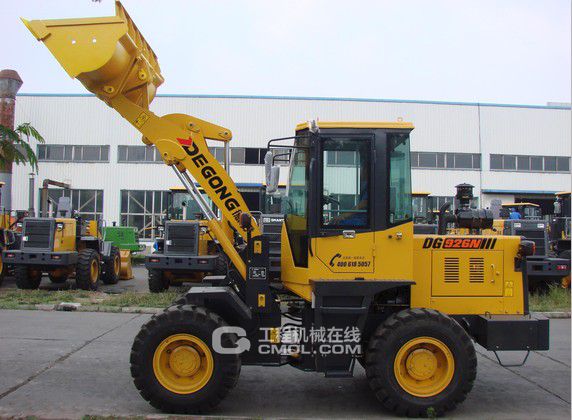 德工“DG926N装载机”研制成功