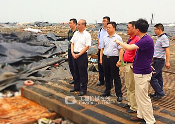 山推董事长张秀文走访调研上海区域市场