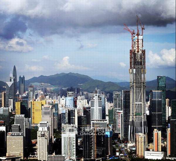 深圳最高楼正疯狂生长 将成世界第二高楼