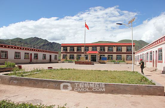 瓦江小学全景,骏马集团定点援助对象