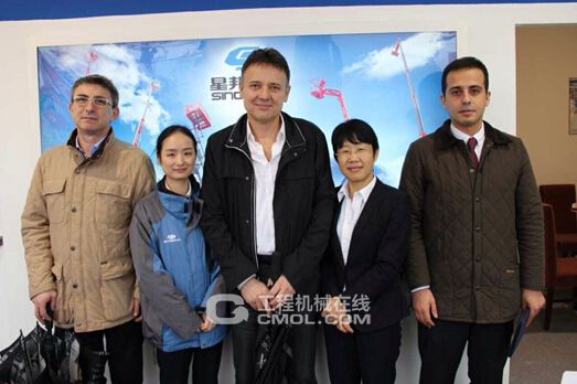 土耳其独家经销商高层与星邦重工总经理合影