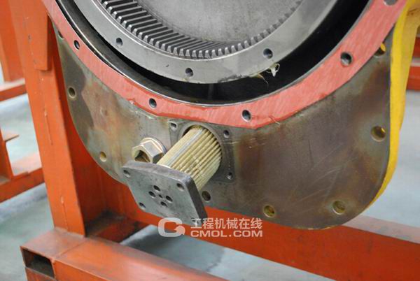 图3：变矩器回油滤芯