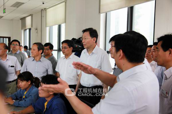 李学勇省长考察徐工研究院:坚持自主创新 打造自主品牌