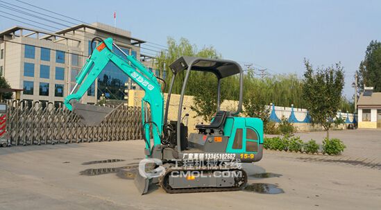山鼎SD15-9小型挖掘机