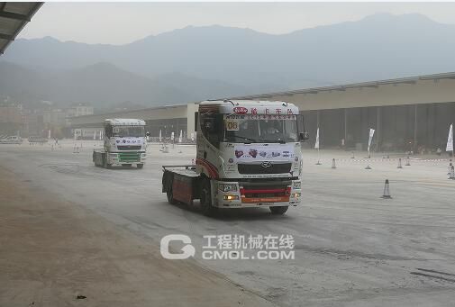 华菱星马“我是车手”卡车司机职业技能大赛