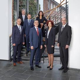 曼胡默尔任命Kai Knickmann先生、Josef Parzhuber先生和Steffen Schneider先生为管理委员会新成员。Manfred Wolf先生将退出集团管理委员会。