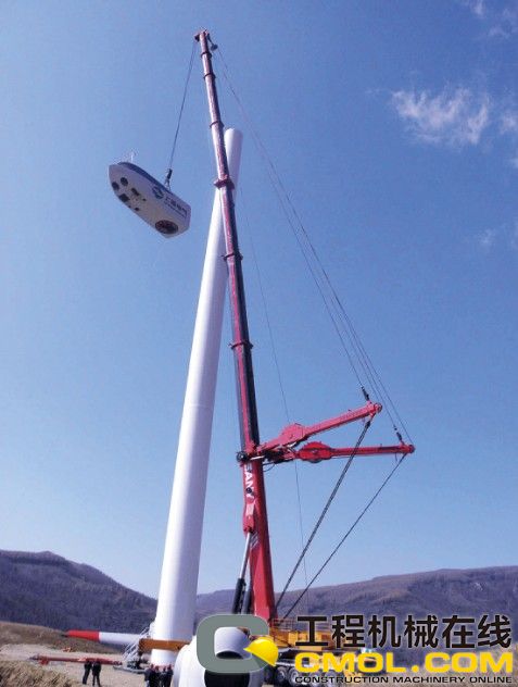 亚洲首台千吨级全地面起重机SAC12000风电项目全球首演
