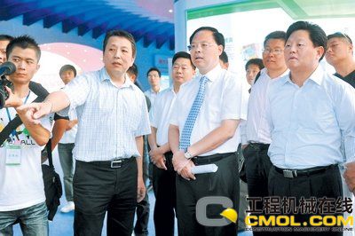 领导视察中联重科麓谷产业园
