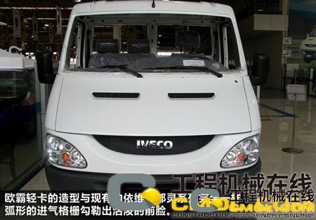与依维柯轻客相同的车头造型 