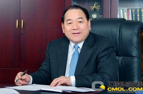 中国重型汽车集团有限公司董事长、党委书记马纯济