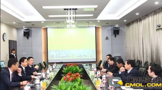 中国施工企业管理协会秘书长李鸿庆来访山推