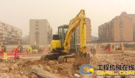 洋马挖掘机产品