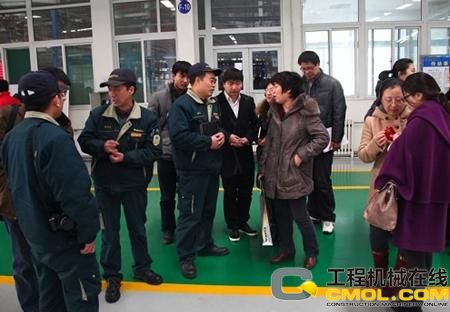 媒体“走基层” 山推开展“质量之旅”活动