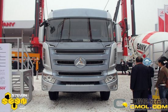 　BICES 2011上展示的三一概念车