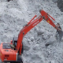 日立挖机参与巴基斯坦雪崩失踪人员搜救