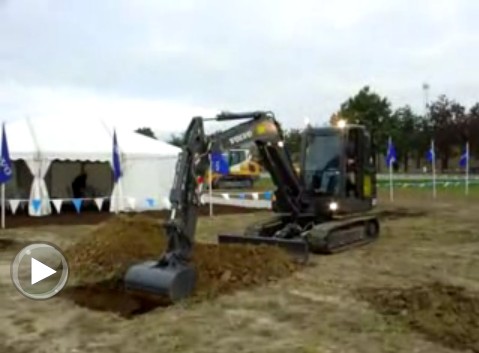 视频：沃尔沃EC55C短尾挖掘机