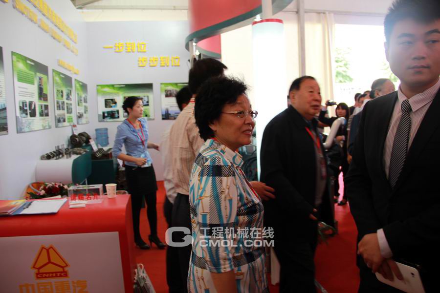 复强动力公司亮相再制造展2