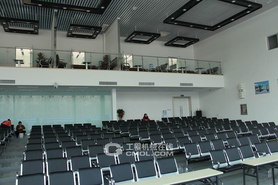 易极二手设备无底价拍卖基地6