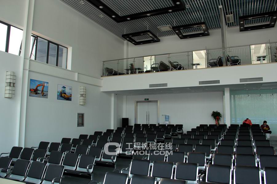 易极二手设备无底价拍卖基地7