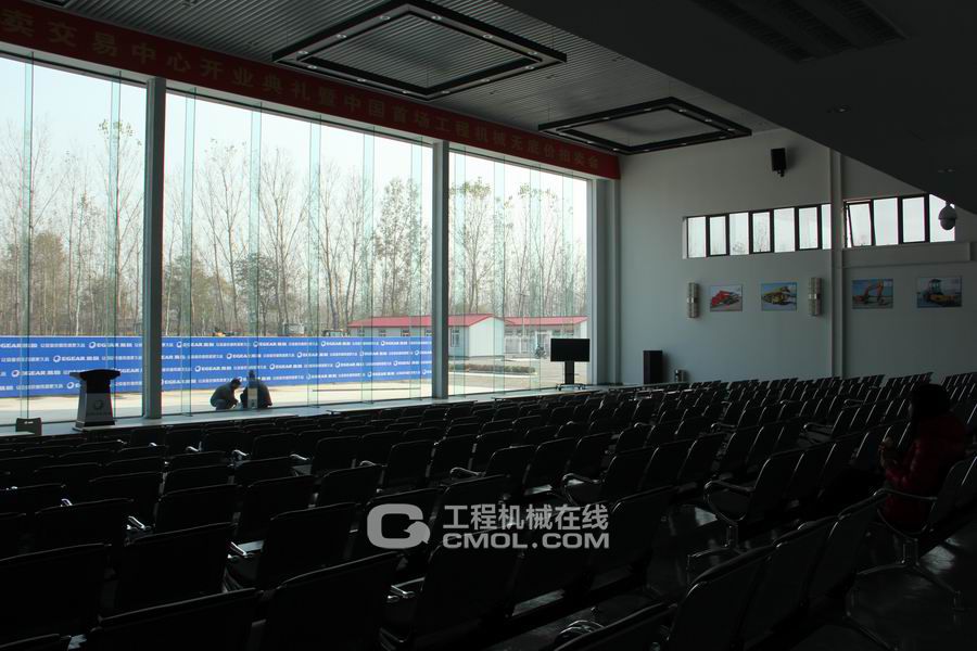 易极二手设备无底价拍卖基地9