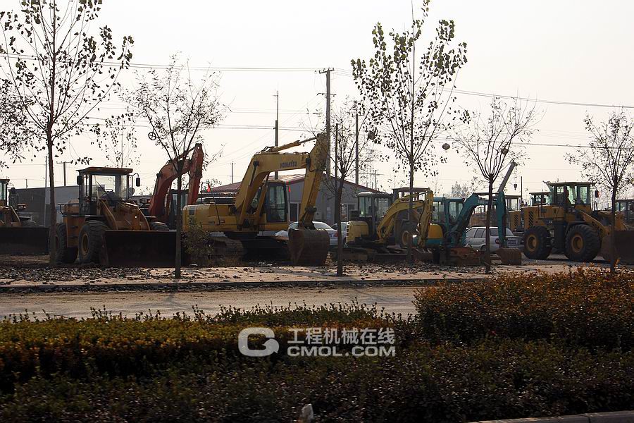 徐水工程机械市场9