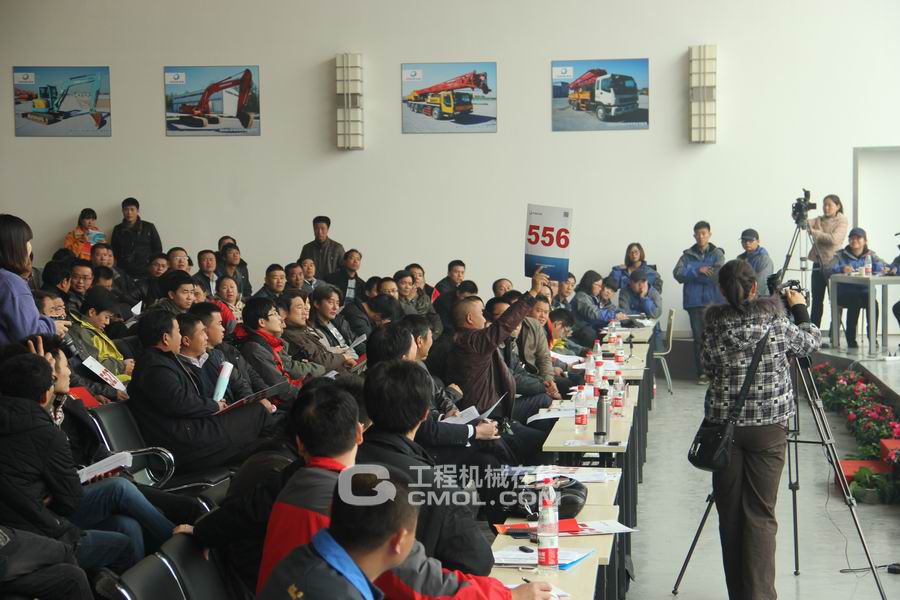 易极二手设备无底价拍卖会9