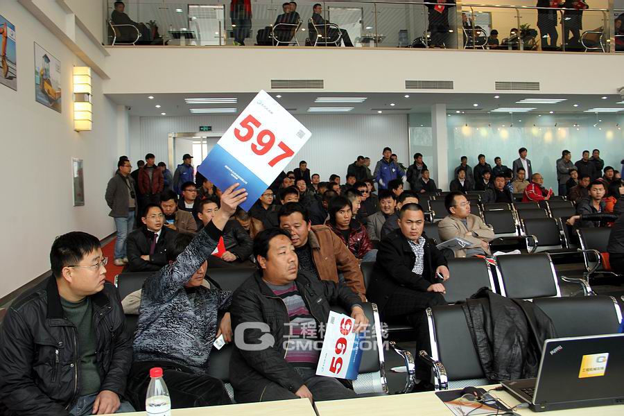 易极二手设备无底价拍卖会21