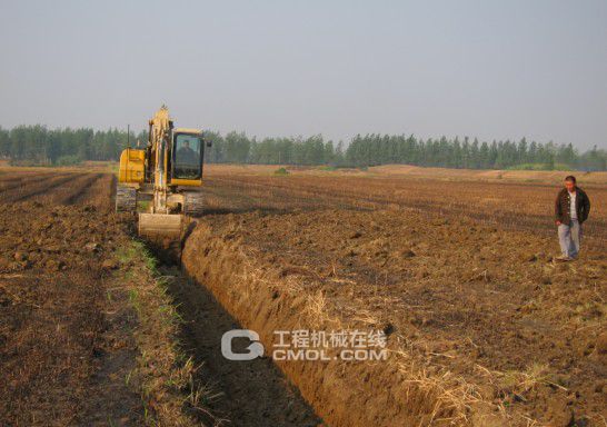 中铁十四局四公司泗许项目部搞好路地建设实现双赢