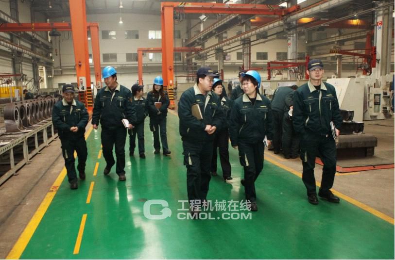 山推组织企业文化建设观摩评比活动
