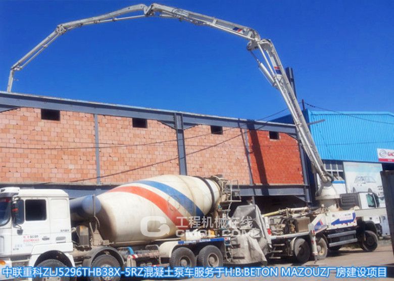中联重科ZLJ5296THB38X-5RZ混凝土泵车服务于H.B.BETON MAZOUZ厂房建设项目