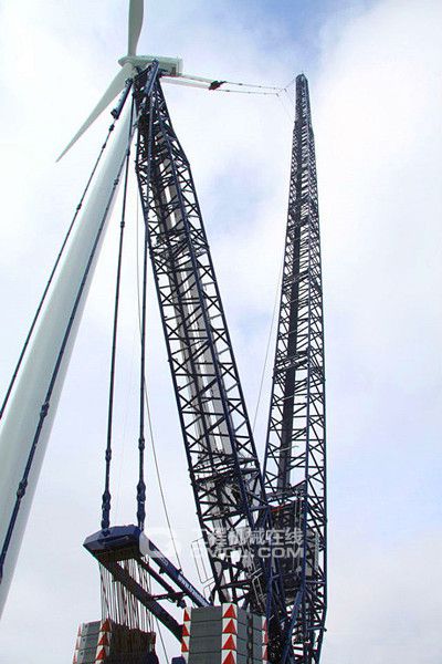 利勃海尔LR1600/2-W西班牙风电吊装