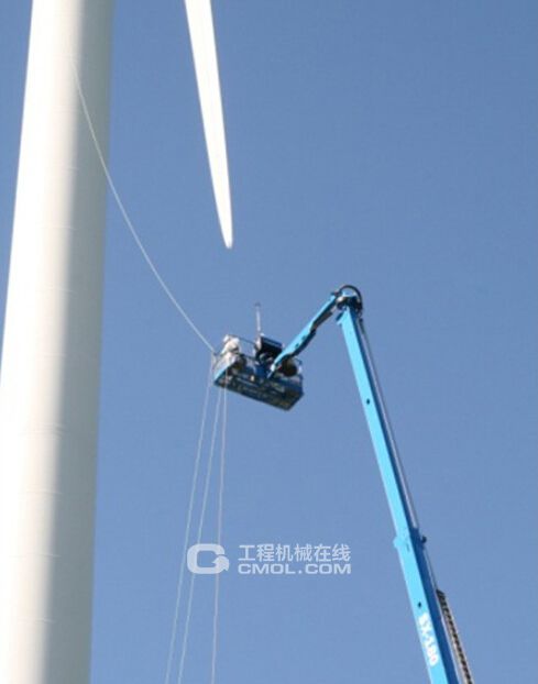 吉尼高空作业平台应用于风力发电机安装维护