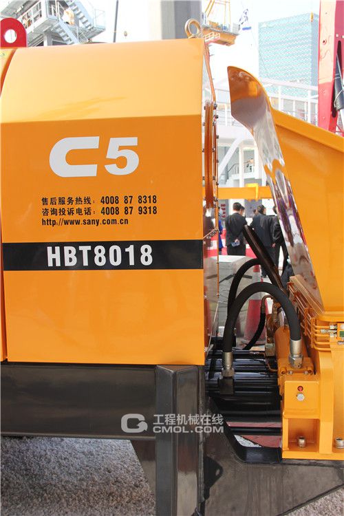 三一HBT8018C-5D柴油机混凝土拖泵