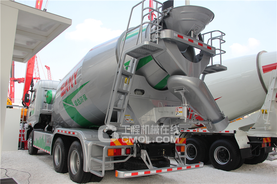 三一SY312C-8W（LNG） 混凝土搅拌运输车