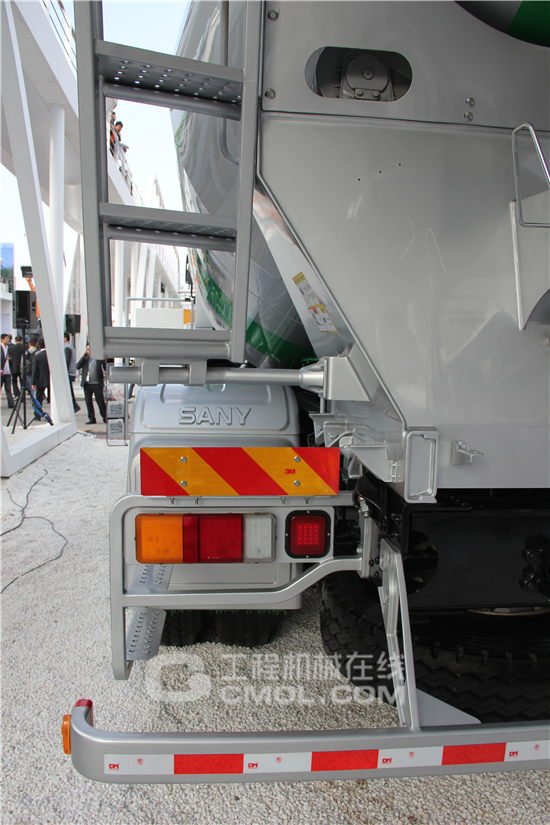 三一SY312C-8W（LNG） 混凝土搅拌运输车