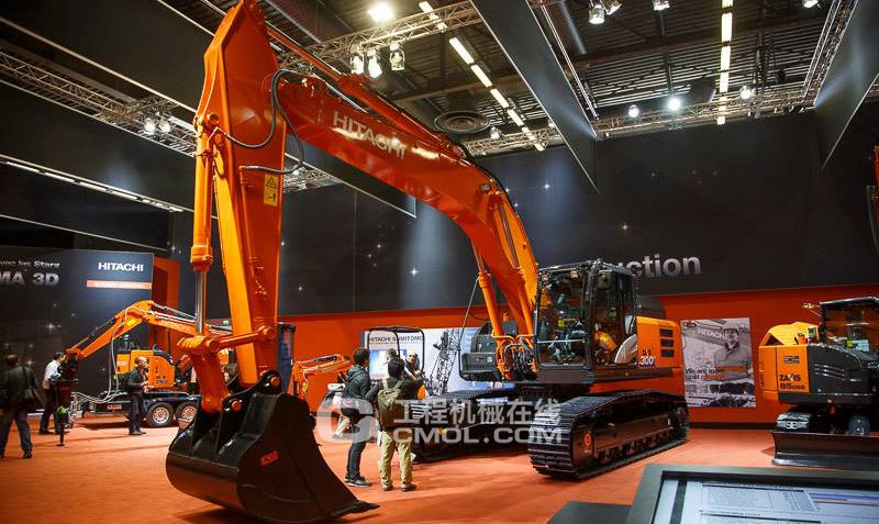 日立建机闪耀2015巴黎国际工程机械展