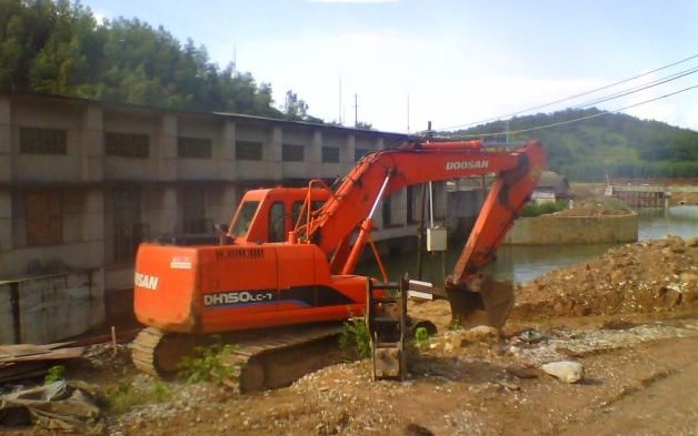斗山DH150LC-7挖掘机