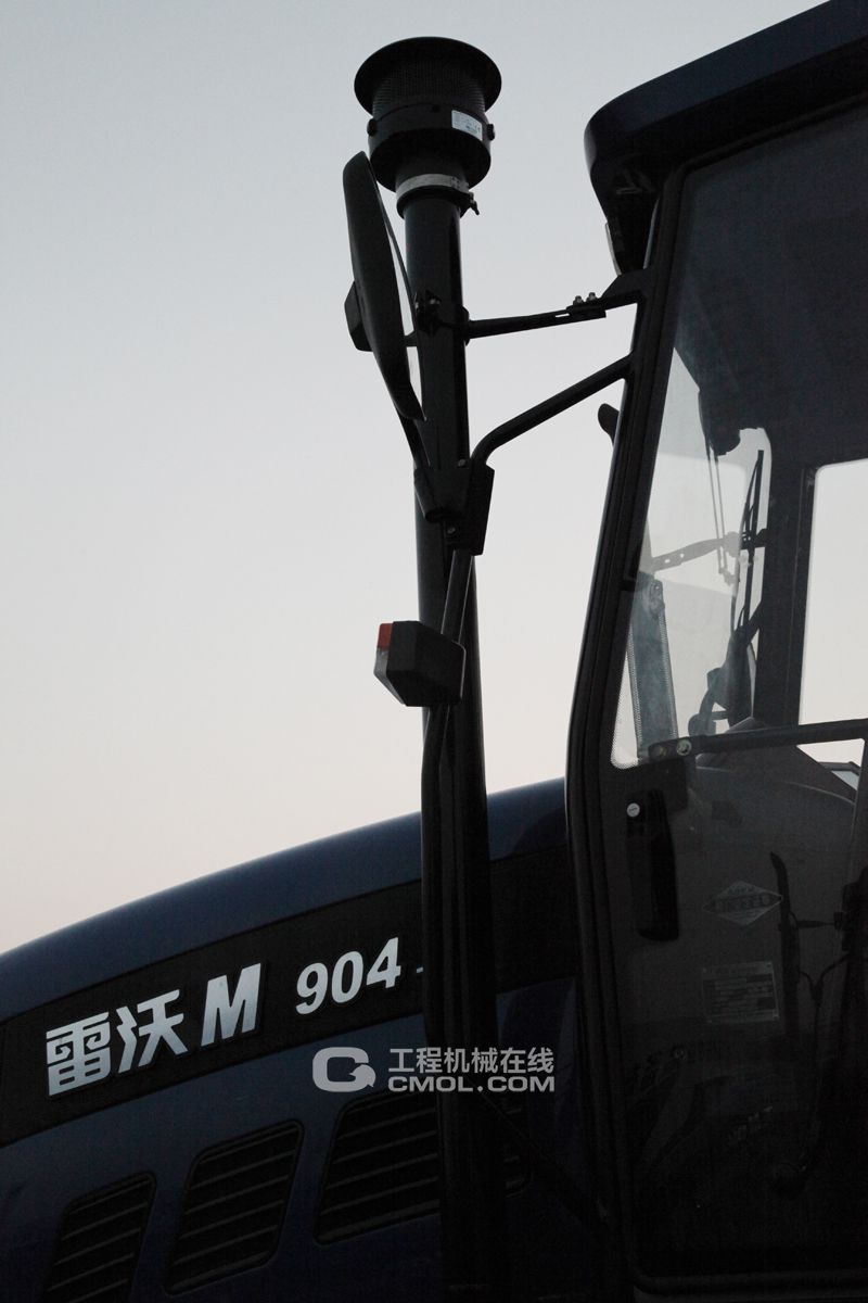 福田雷沃M904-D拖拉机