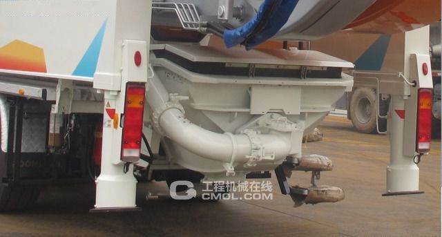 中联ZLJ5910THBS 101-7RZ混凝土泵车